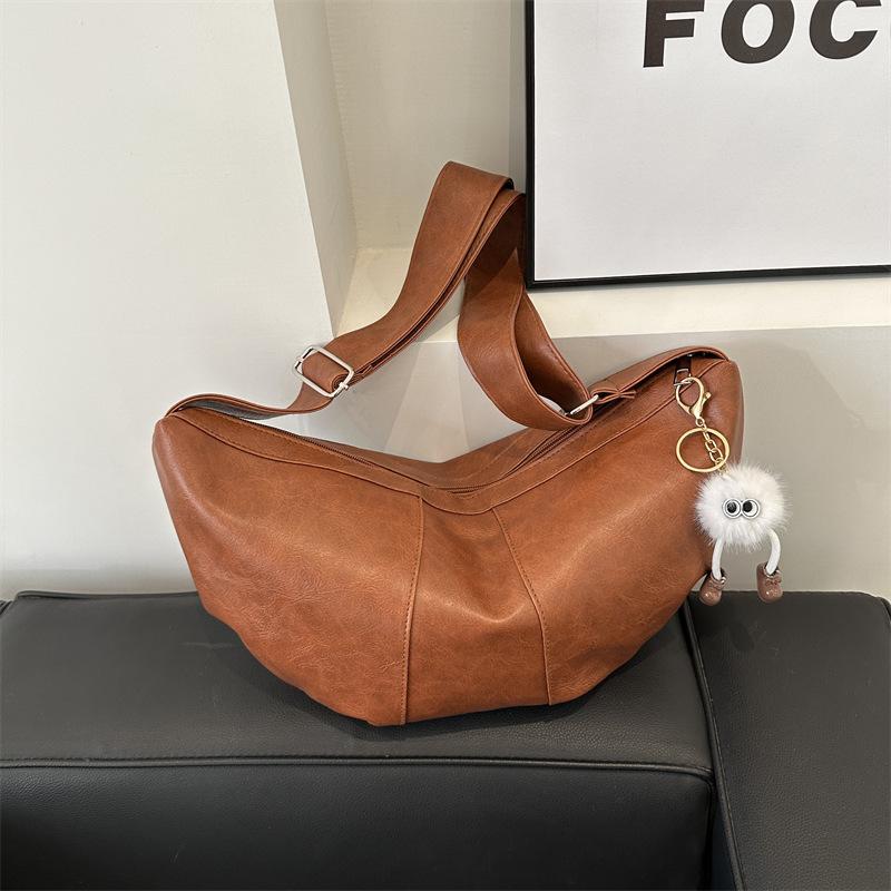 Niche Design Simple and Fashionable Underarm Bag for Women New Korean Style Commuter One-shoulder Handbag