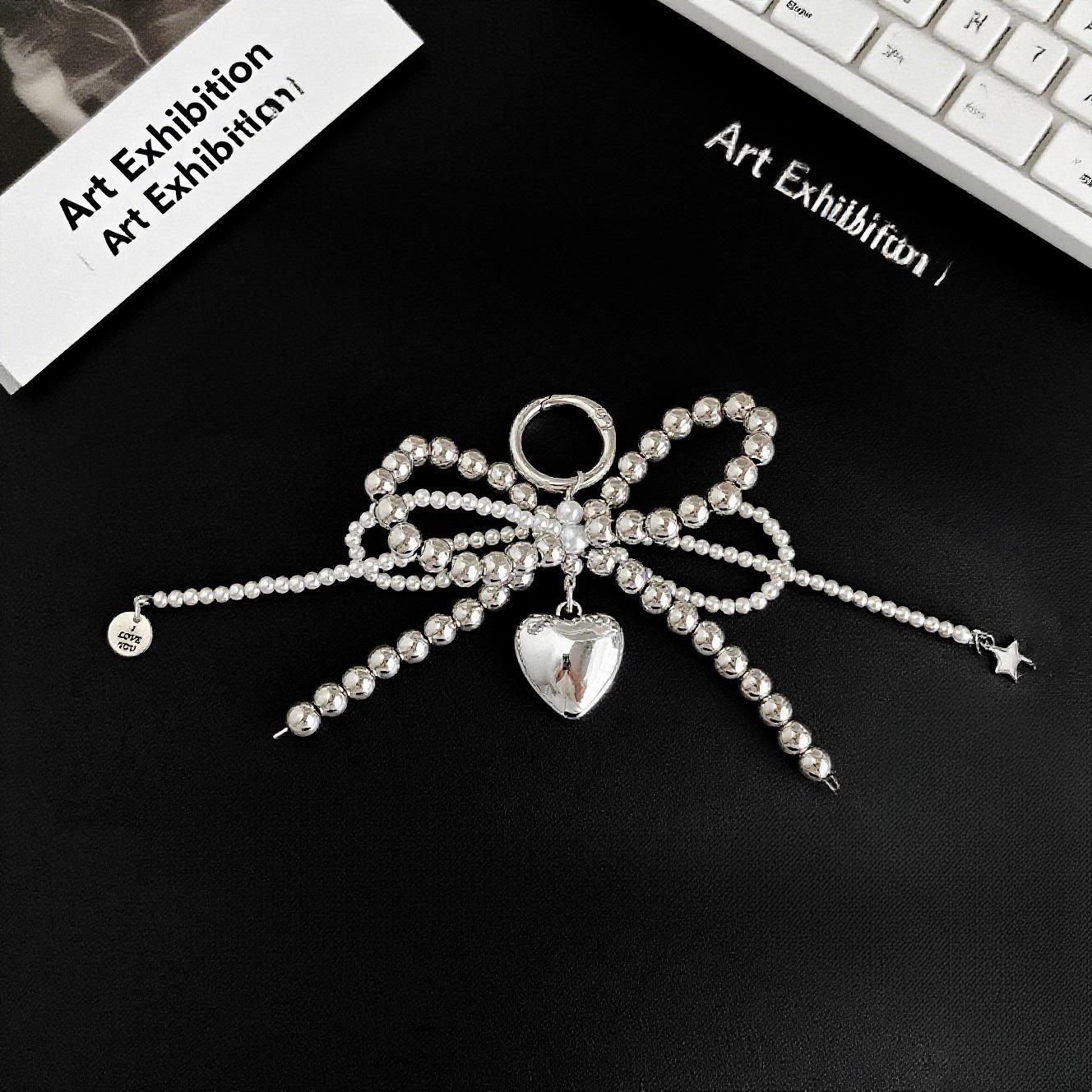 Корейский брелок-подвеска с милым жемчужным бантом и сердцем & Аксессуар-шарм