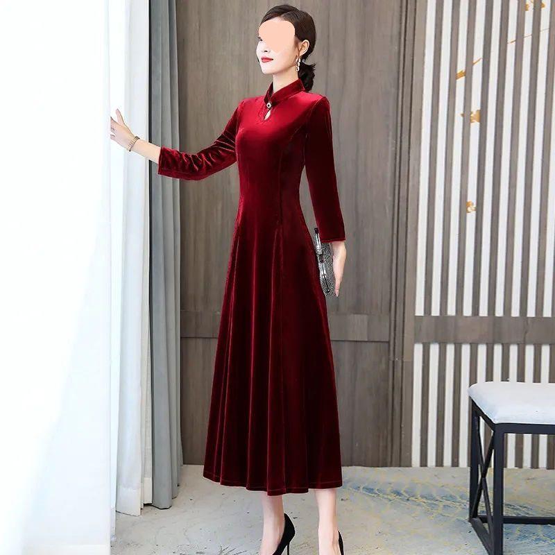 Gold Velvet Long Sleeve Cheongsam Dress - Elegant Over-Knee Slimming Gown for Spring, Autumn, and Winter
