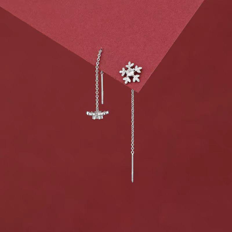 Exquisite Diamond Snowflake Ear Cuffs: Elegant 2025 Design, Luxurious Minimalist Style