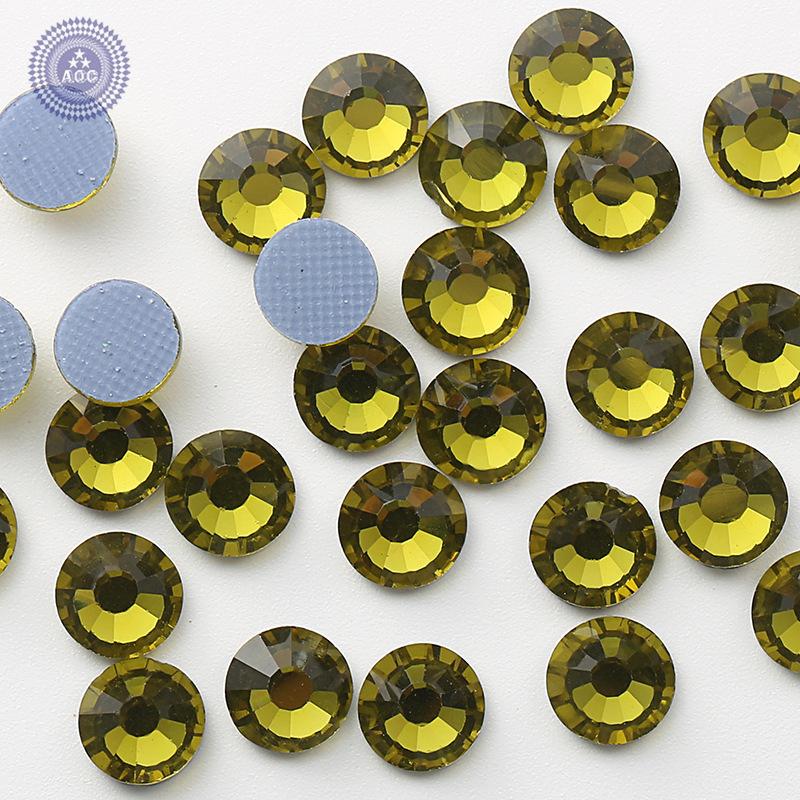 Color Summary Clothes Imitation Austrian Hot Diamond Clothes Diamond Dance Clothing Diamond Xiuhe Clothing Diamond Flat Bottom Diamond Accessories