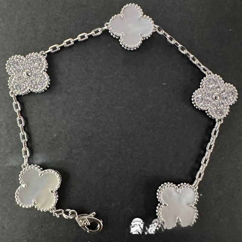 Exquisite Four-leaf Clover Bracelet for Women Five-flower Bracelet Double-sided Natural White Mother-of-pearl and Carnelian Bracelet