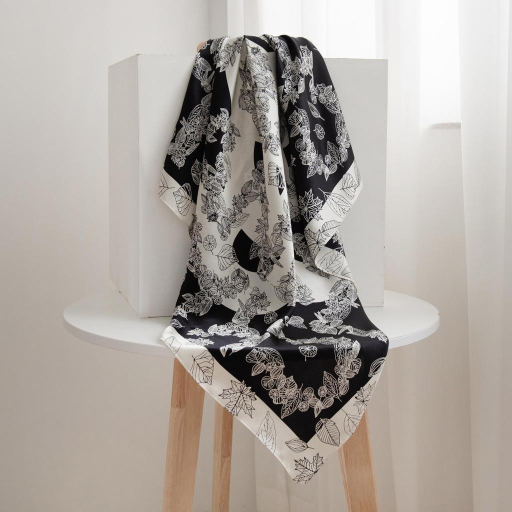 Mulberry Silk Silk Scarf for Mother In Law and Elder Gift Thin Sunshade Women's Square Scarf Elegant and Versatile