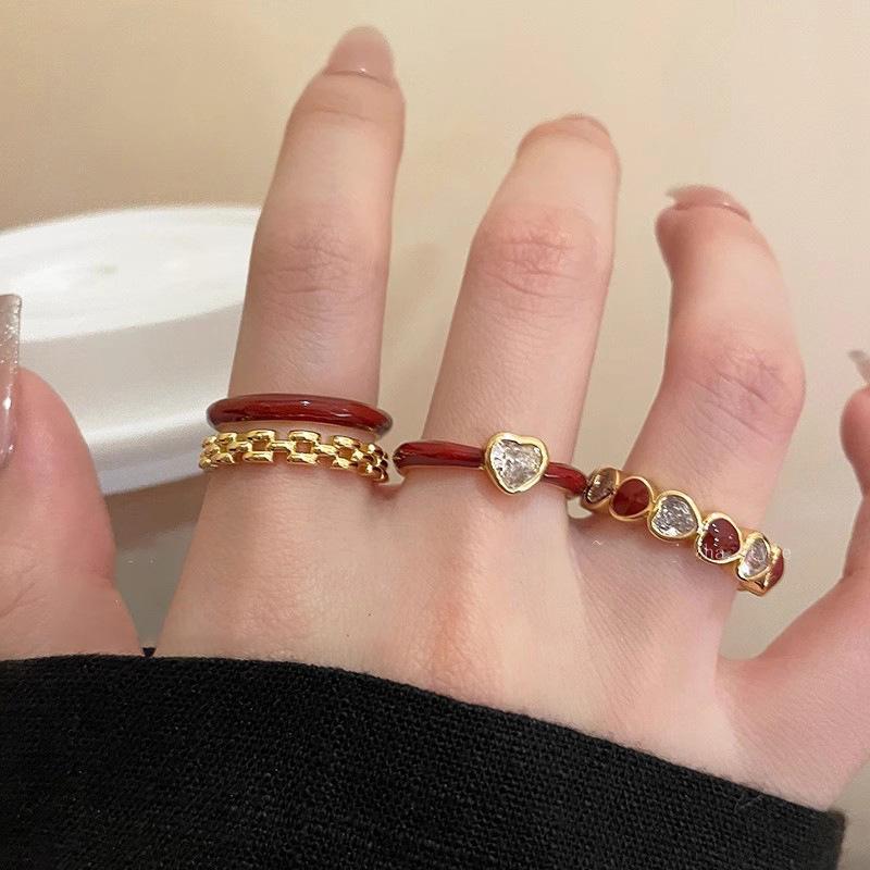 Vintage and simple Ankara red oil drop love ring, niche index finger ring, fashionable and personalized versatile jewelry.