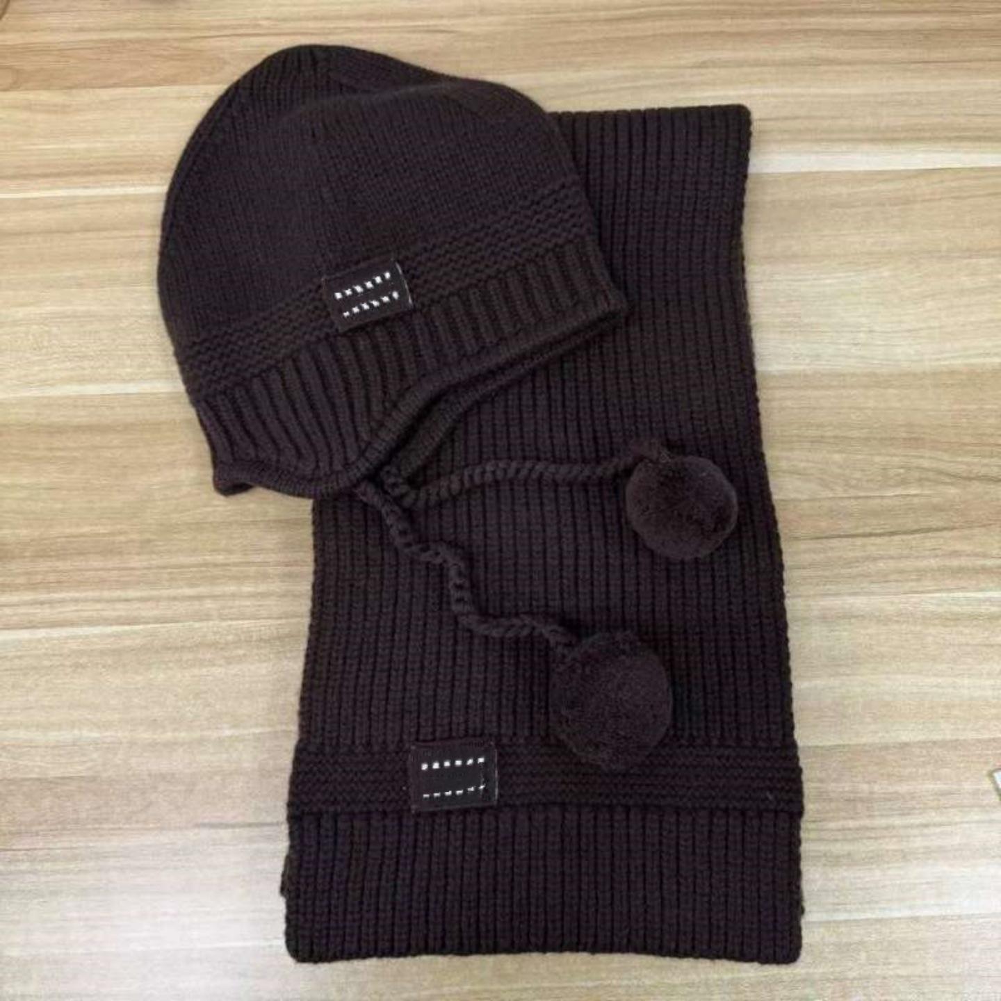 

Шапка-бини с защитой ушей из шерсти и кашемира - Коллекция Осень/Зима 2025 (C535)