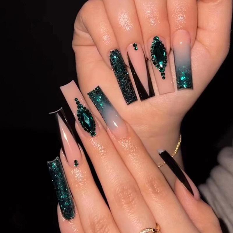 

Long Green Glitter Nails - Removable Stylish Wearable Nail Art Stickers Glue Kit