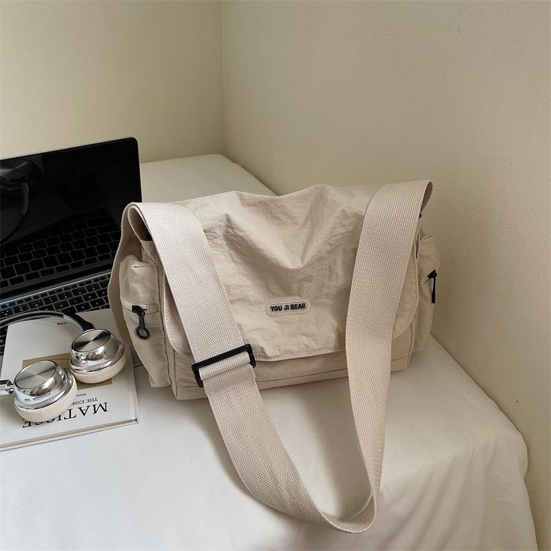 Large Capacity Lightweight Student Shoulder Bag Women Solid Color Crossbody Bag