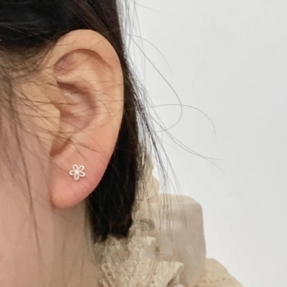 925 Silver Plated Hypoallergenic Mini Hollow CZ Flower Earrings for Women Girls Simple Sweet Ear Pierced Earrings Jewelry Gift
