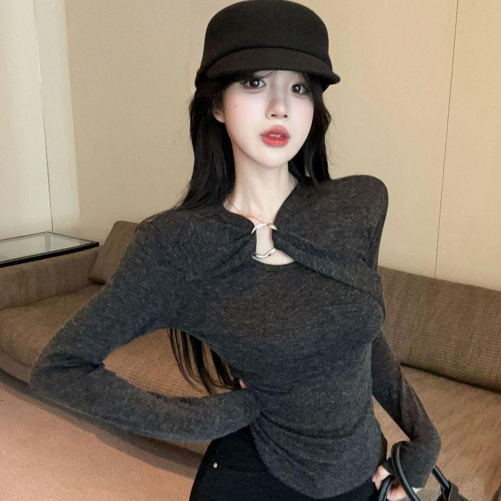 Korean Design Plush Long Sleeve Top - Autumn/Winter Slim Fit Versatile Base Layer for Women