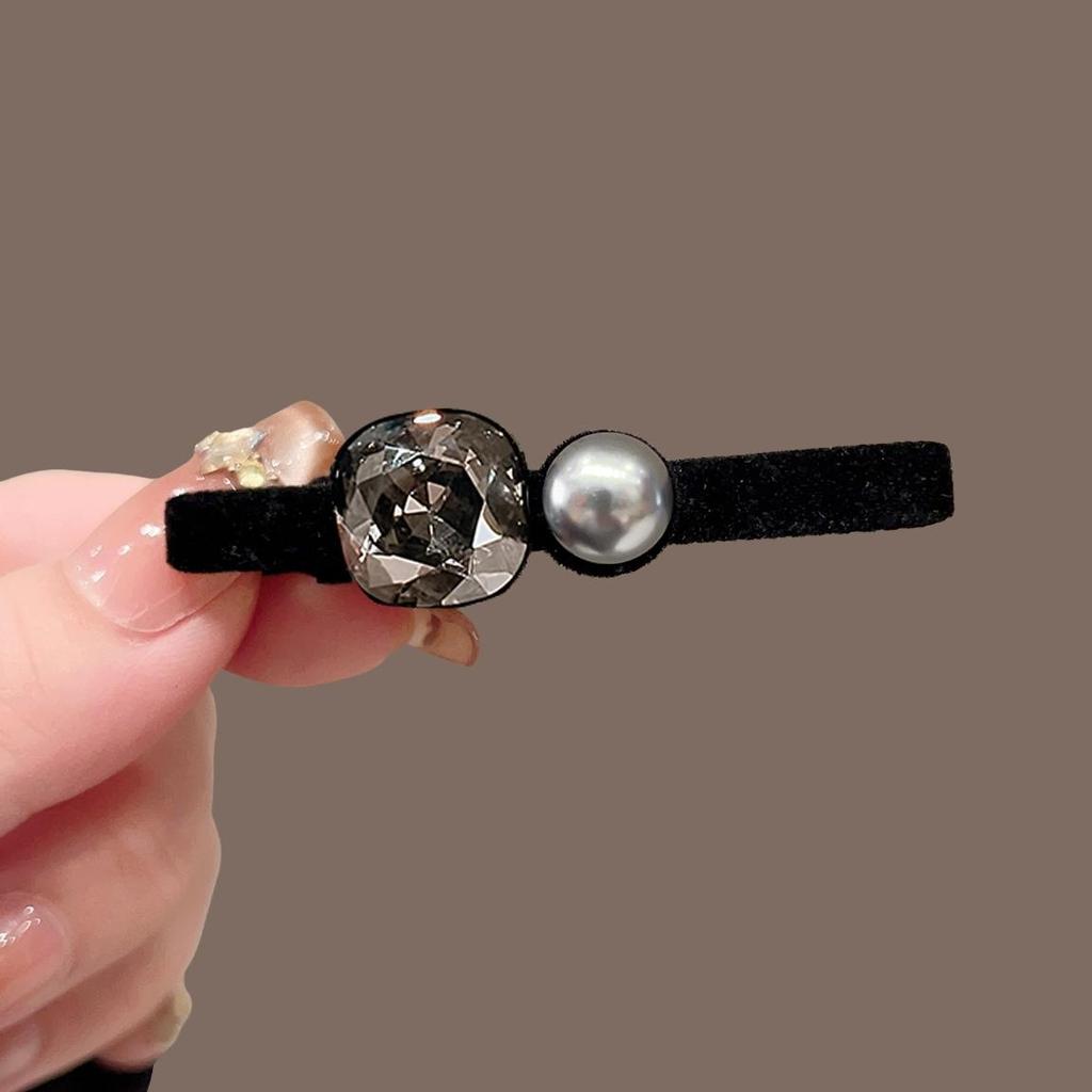 1pc Velvet Black Diamond Pearl Hair Clip with Retro Style Edge Clip Light Luxury and High-end Feel Bangs and Broken Hair Clip