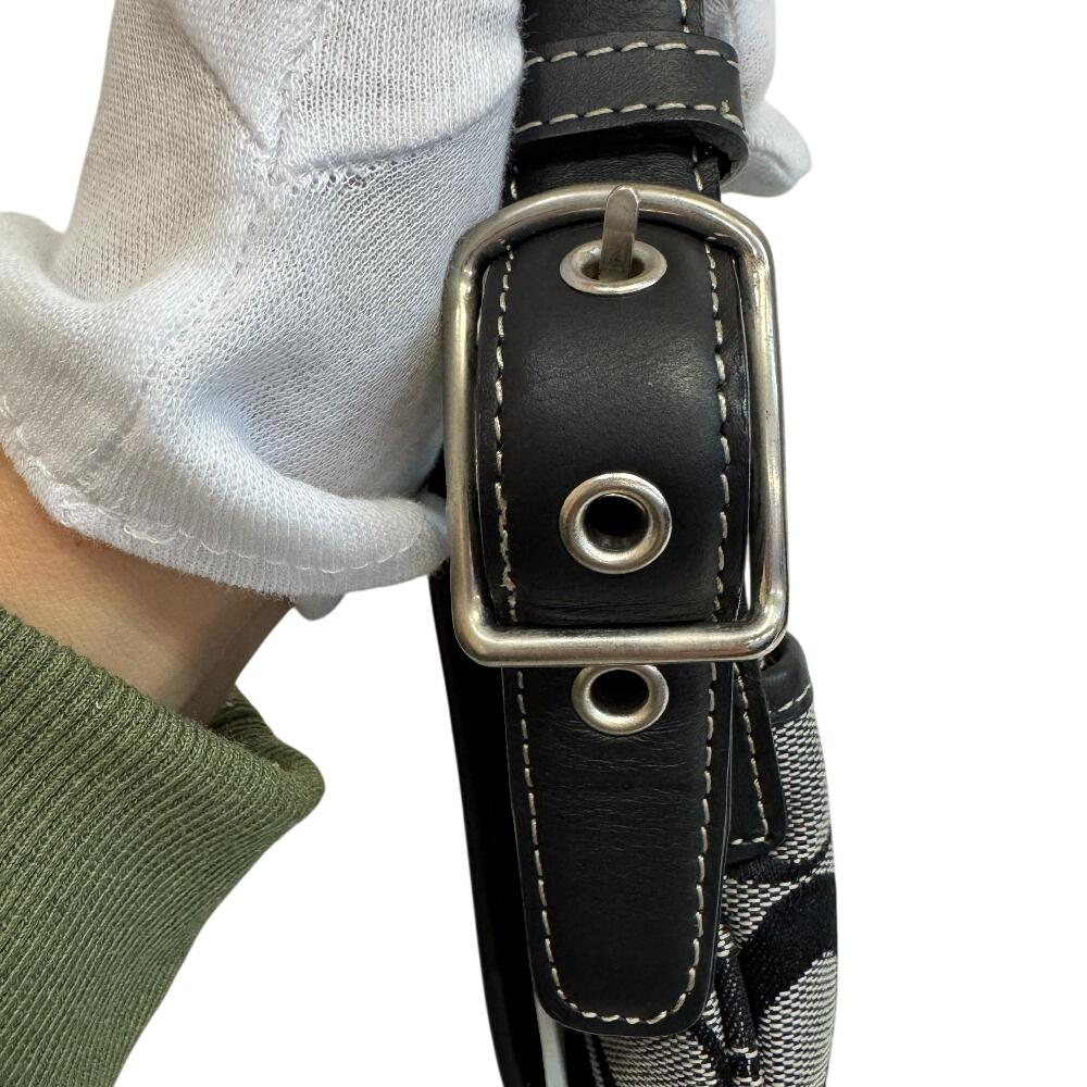 COACH 6842 Crossbody, one belt Signature canvas Shoulder Bag black canvas Used