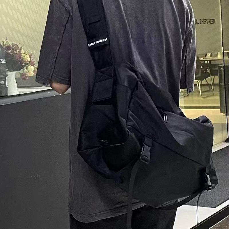 Japanese Large-capacity Messenger Bag Men's Sports Fitness Bag Trendy Tooling Function Mailman Bag Shoulder Backpack