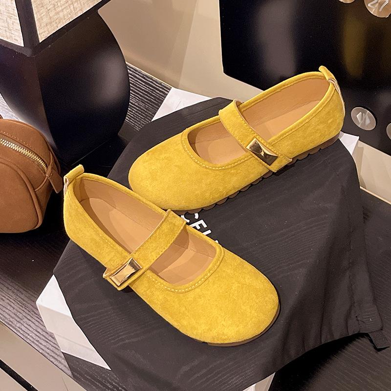 Retro Shallow Mouth Single Shoes Women's 2025 Spring with Skirt Soft Sole Yellow Flat Bottom Mary Jane Beautiful Single Shoes