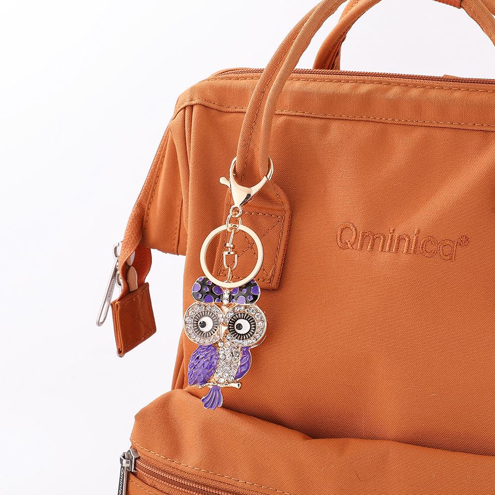 Charming Bowknot Owl Keychain: Creative Metal Pendant for Women's Bags
