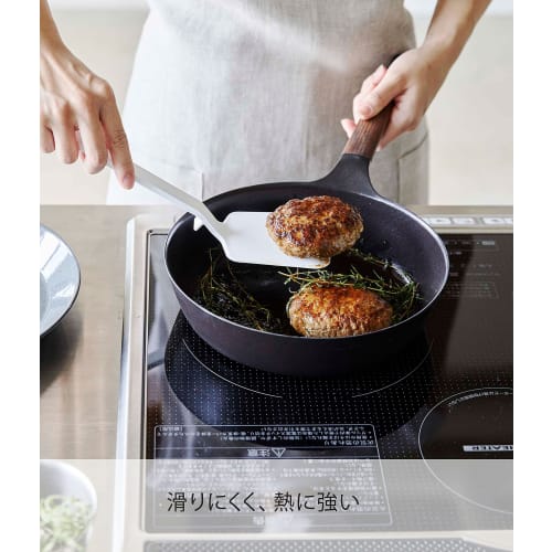 Yamazaki Tower Silicone Spatula, White, Approx. W9 X D4.5 X H31cm, Flexible for Easy Scooping, Heat-Resistant, Silicone, 5191