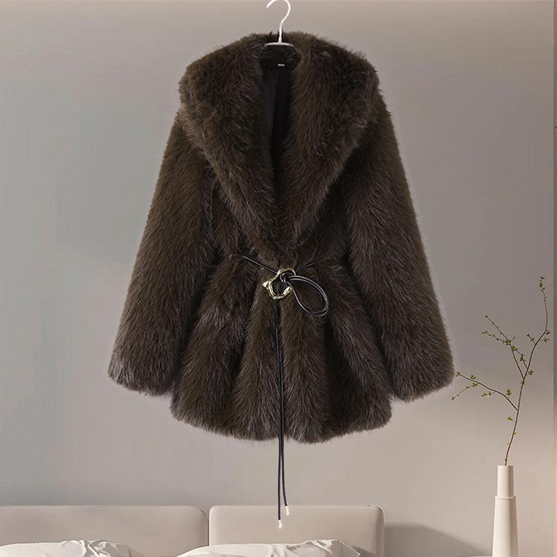 

Осенне-зимняя женская шуба из искусственного меха средней длины из искусственного меха лисы XS