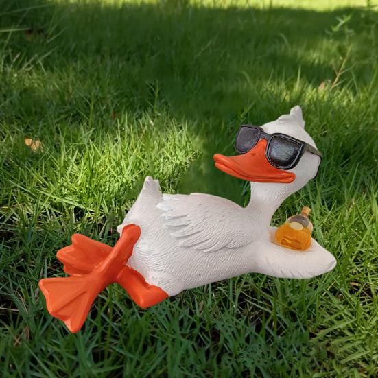 Duck Statue Funny Duck Sculpture with Sunglasses Waterproof Outdoor Lawn Ornament Resin Garden Decor