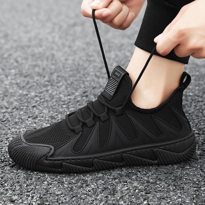 Male's sneakers casual lightweight mesh sports shoes summer new men outdoor soft sole Anti slip Breathable comfort running shoes