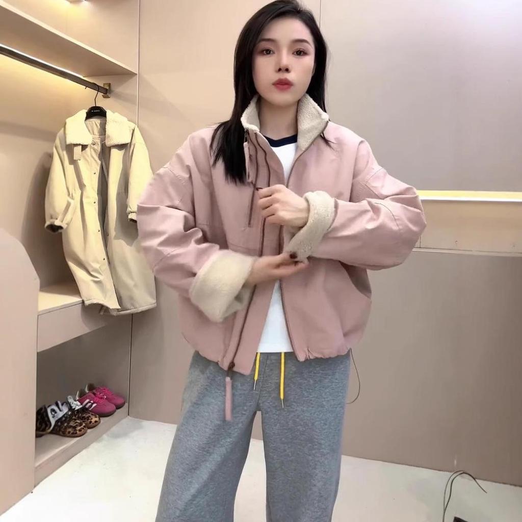 Dámský kabát z jehněčí vlny s fleecovou podšívkou v evropském stylu - 2024 Zimní ležérní bunda volného střihu