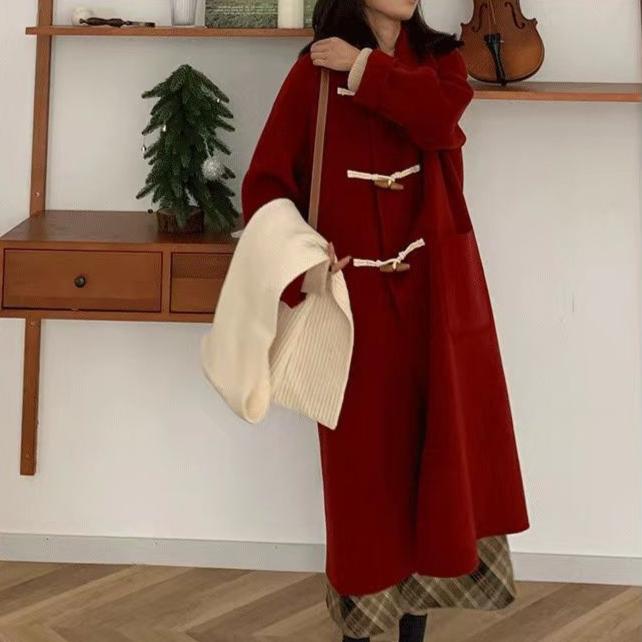 Black Horn Buttoned Coat for Women Autumn and Winter Solid Color Loose Fashion Coat Hepburn Style Woolen Coat
