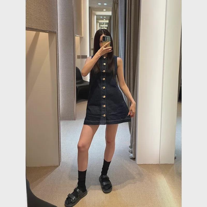 2025 Vintage Sleeveless Summer Dress - Single-Breasted, Stylish, Slightly Fitted Design for Women