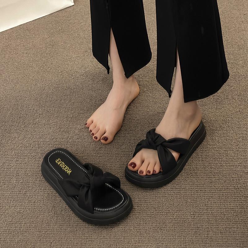 Fairy wind soft bottom heightening slippers outer wear women's summer new fashion thick bottom word out beach sandals