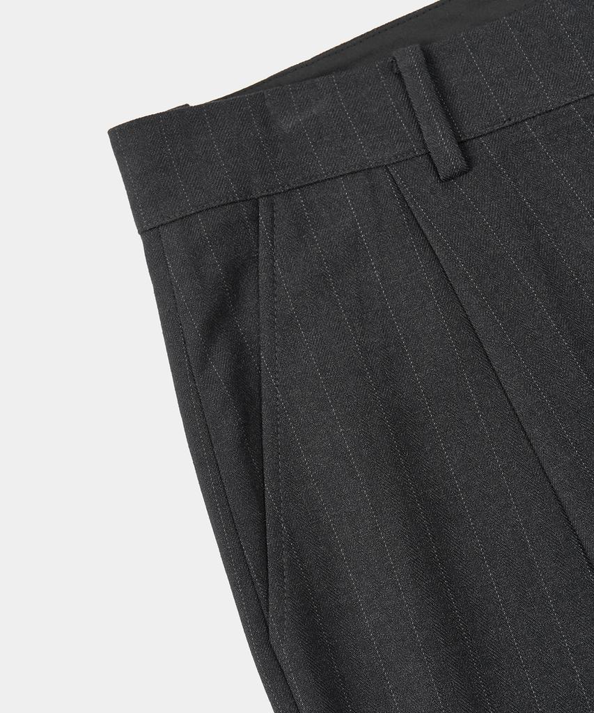 EXCONTAINER Classic One-Pleat Pin Stripe Trousers (Charcoal)
