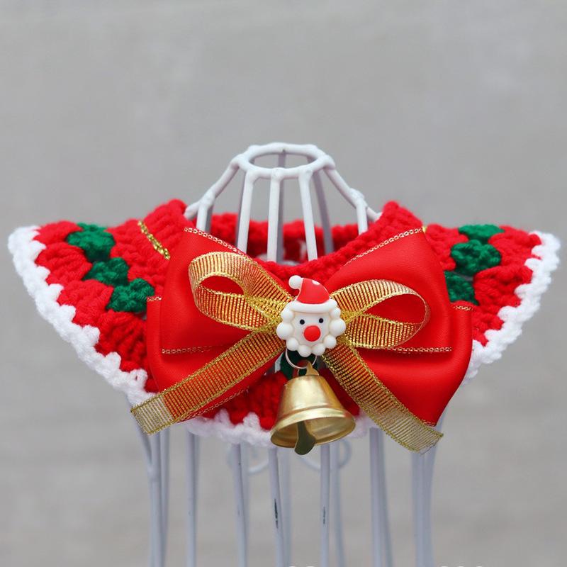 Festive Santa Claus Wool Knitted Pet Collar with Bells and Reindeer Scarf for Cats and Dogs