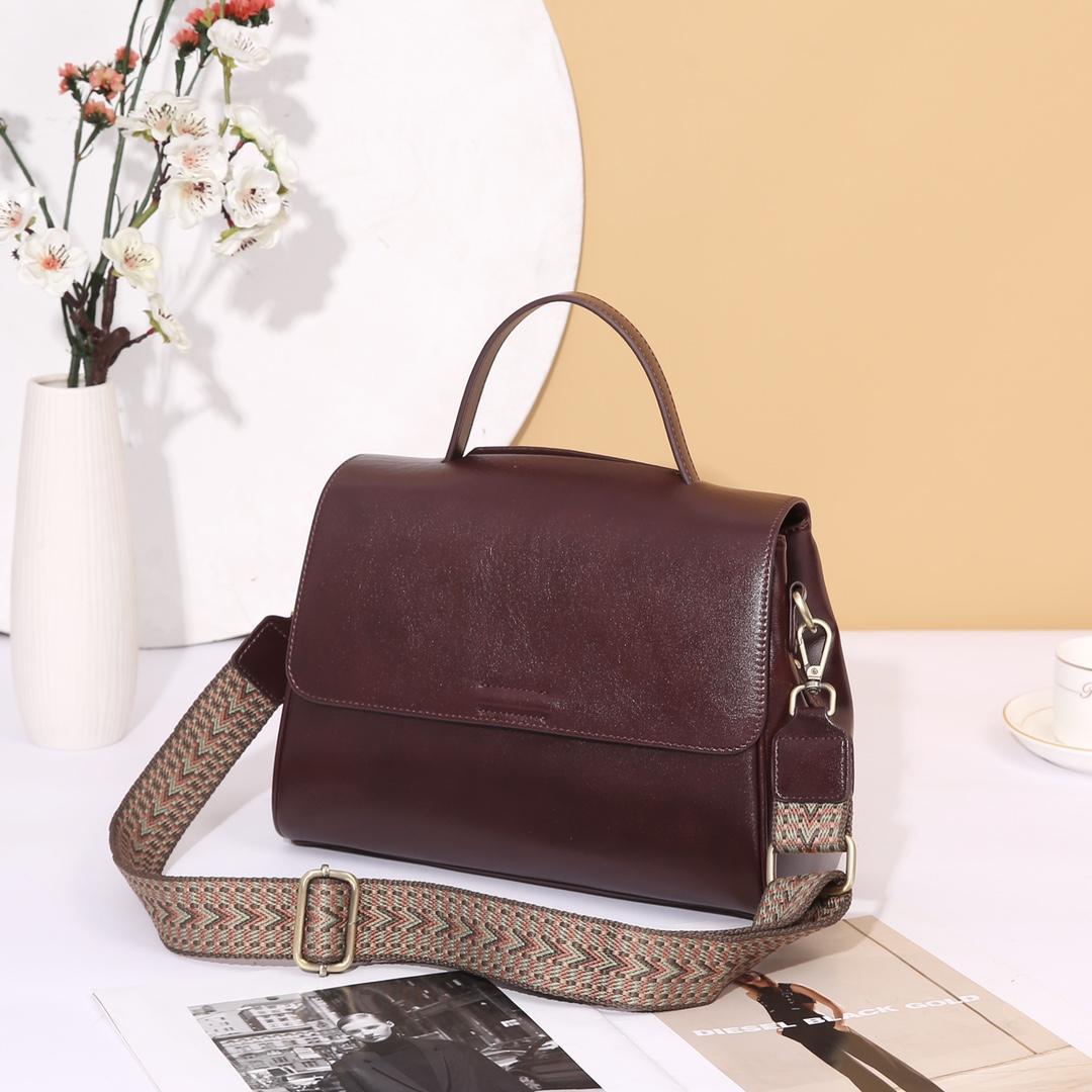 

Tote Bag Women s New Large-capacity Versatile Portable Large Bag Commuter Soft Cowhide Messenger Women s Bag