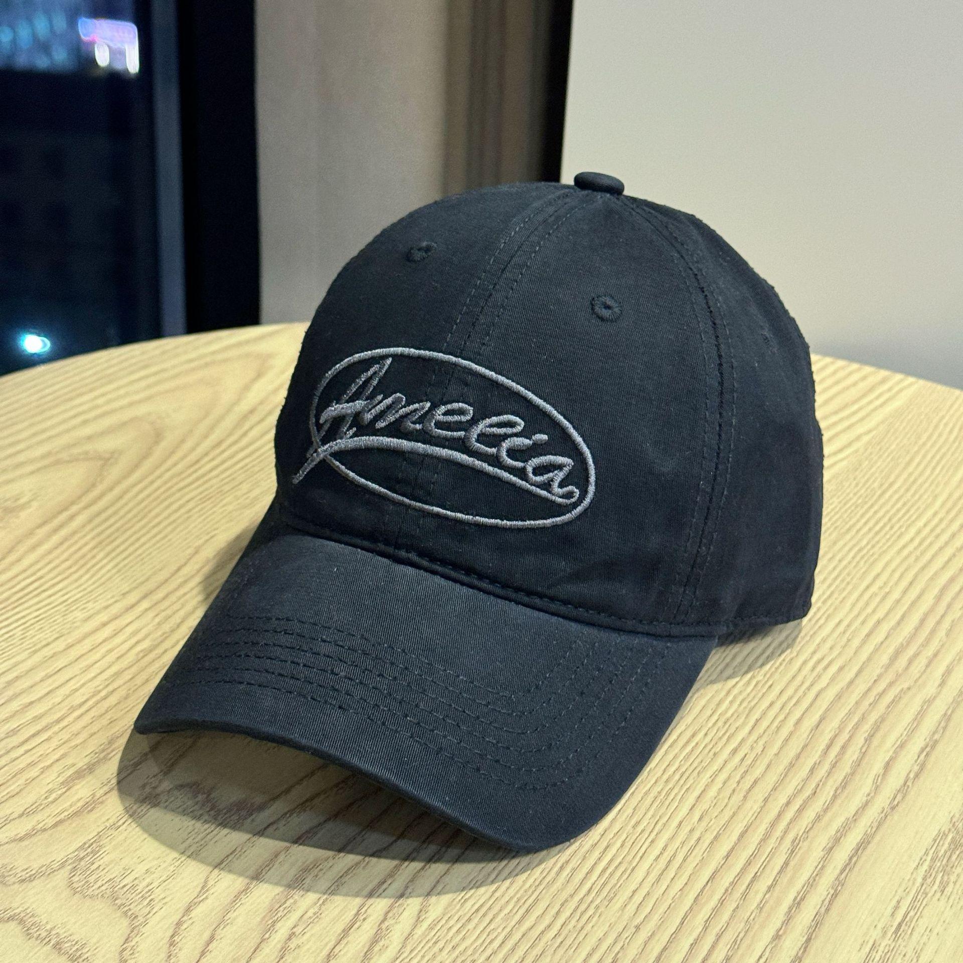 

New Korean-style baseball cap for women in summer, versatile letter-print cap that makes the face look smaller, curved brim duckbill cap for men, Adult54-60Adjustable чёрный