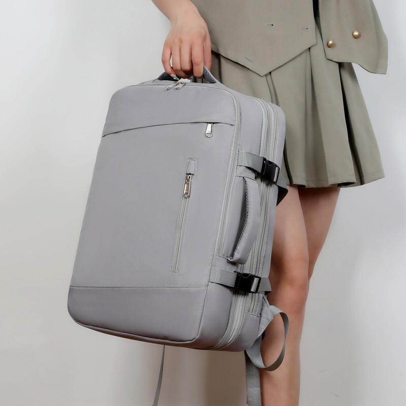 Expandable Backpack with Wet/Dry Separation for Business Trips and Outdoor Commutes