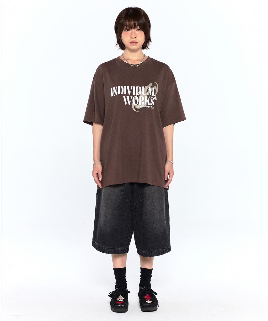 FILLUMINATE Design Works Round T-Shirt - Black