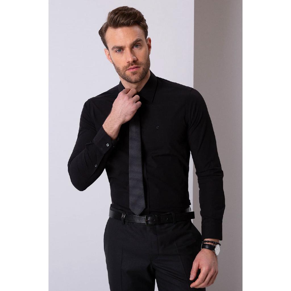 Biała koszula basic o dopasowanym kroju