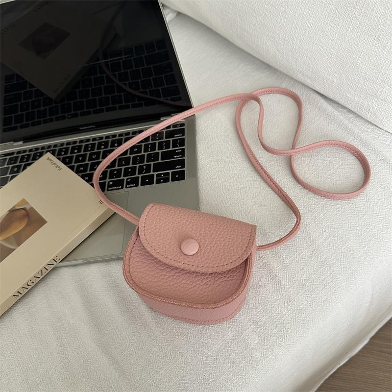 

Premium sense niche mini lipstick bag women s 2025 new trendy fashion messenger bag women s niche shoulder satchel women розовый