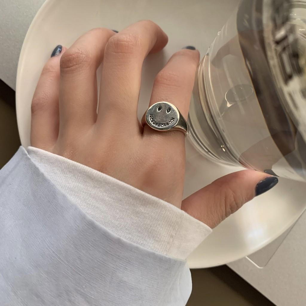Vintage Korean Inspired Adjustable Ring With Rhinestone Smiley Face Design For Fashionable Women
