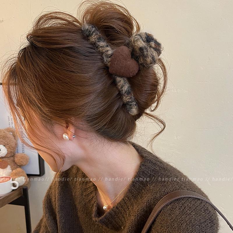 Korean Plush Heart Claw Clip - Large Fluffy Hair Accessory for Women s Updo