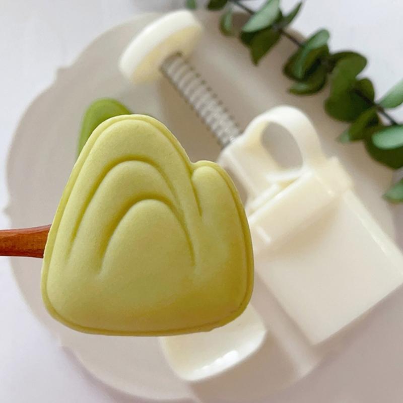 Convenient 3D Landscape Shaped Mooncake Siliocne Mold for DIY Enthusiasts Easy To Use Baking Tools for Homemade Pastries