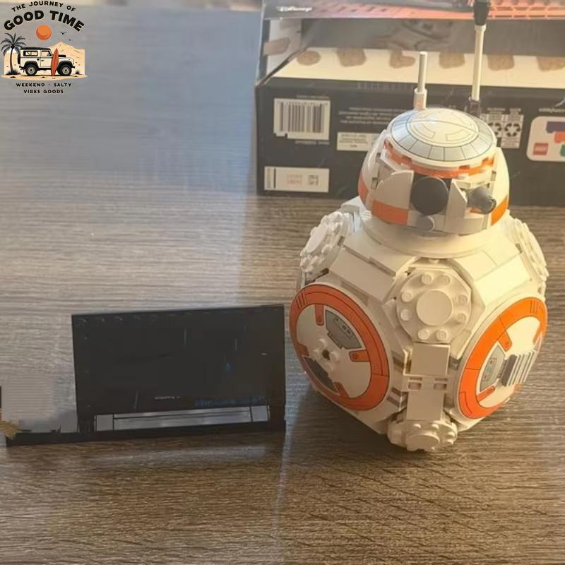 2026 New 569pcs Star Interstellar Building Blocks Conflict Set Attendant Robot Bricks For Birthday Festival Gifts