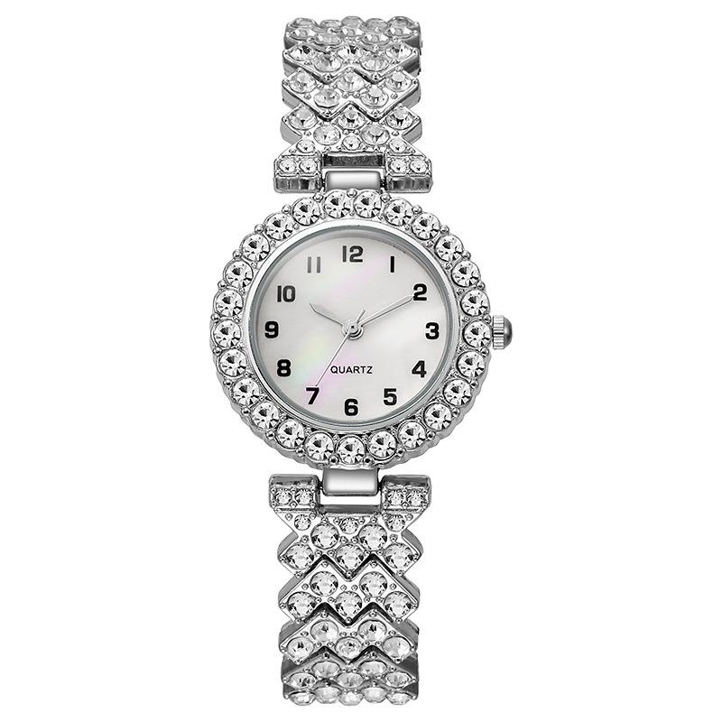 High-end lady's watch New Fashion Roman Pattern Diamond Women's Watch Quartz Women's Watch Bracelet Women's Watch
