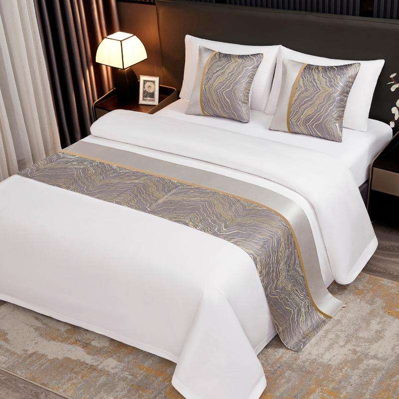 Light Luxury High-end Hotel Bed Flags Vintage Decorative Scarves Bedding Same Style Pillowcase European Style Wedding Room Home Decorat Bed Tail Towel