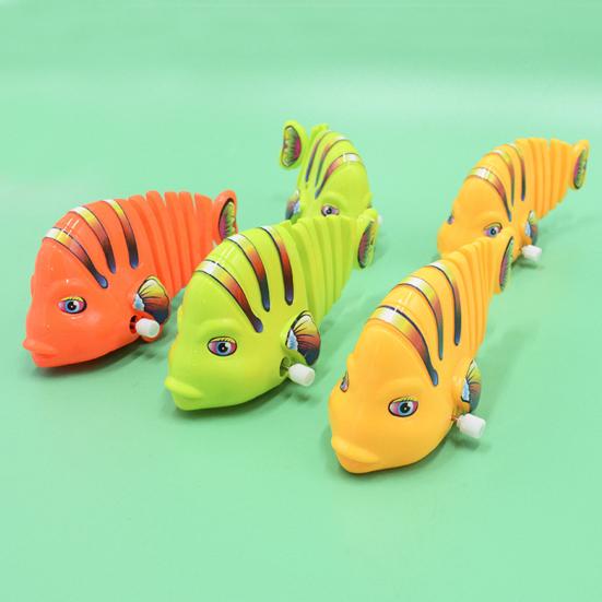 Fish Wind-up Toy Battery-Free Interesting Cute Swinging Fish Nostalgic Interactive Toy