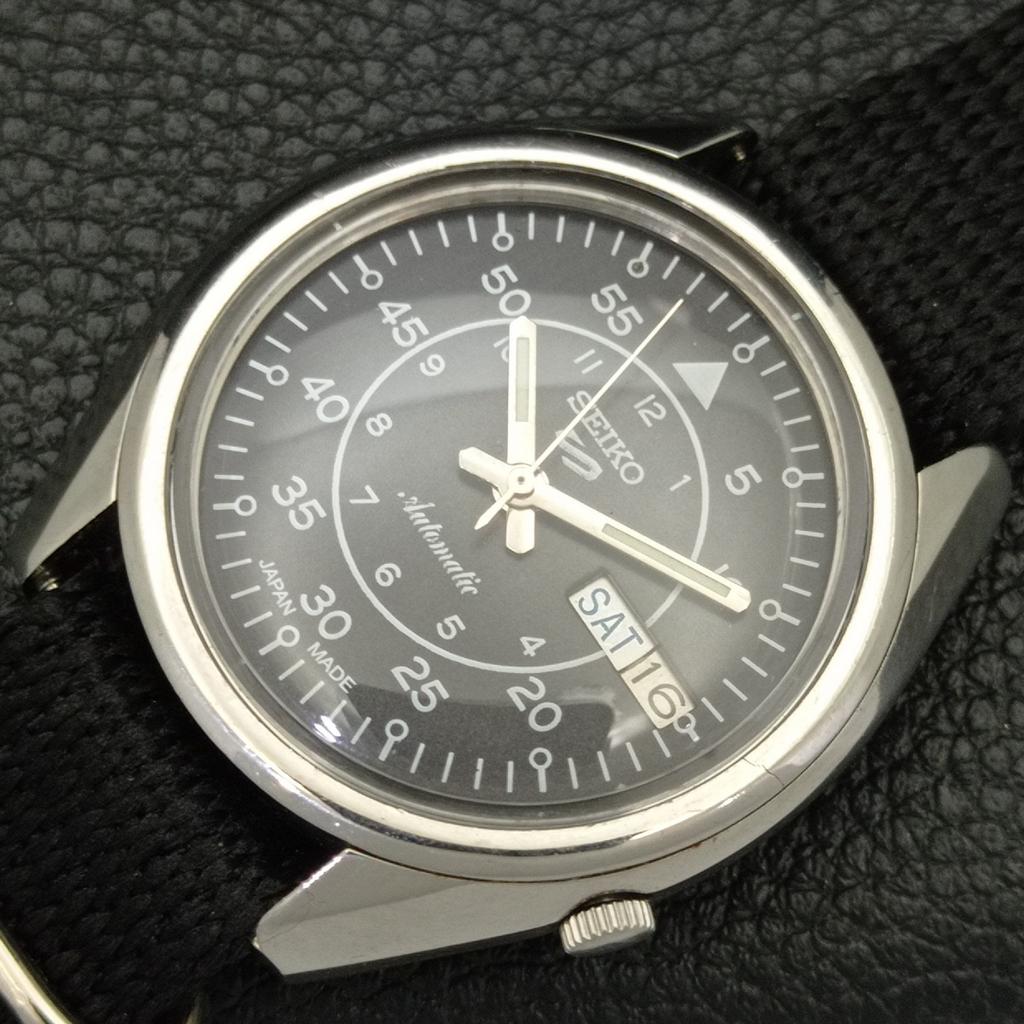 AUTOMATIC 7009A VINTAGE SEIKO 5 JAPAN MENS BLACK COLOR DIAL WATCH A701498-5 R206b-a701498