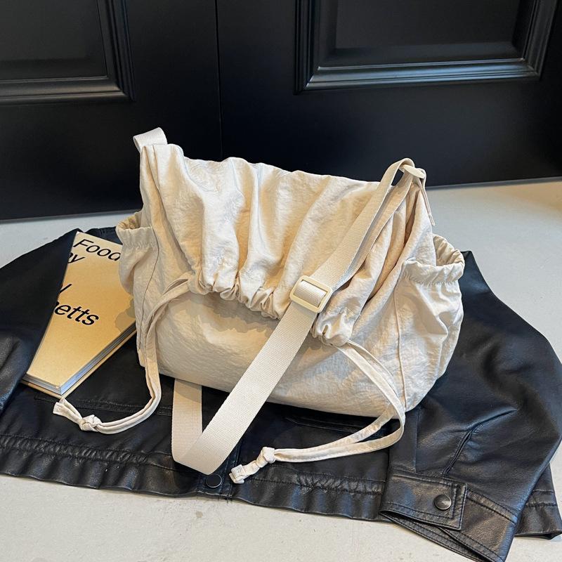 

Простая нейлоновая сумка-мешок с кулиской на плечо женская новая сумка-мессенджер легкая рабочая сумка-тоут