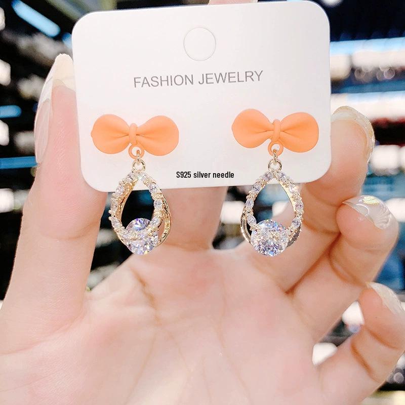 Silver Needle Dongdaemun Fresh Colorful Earrings - Simple, Versatile, Luxury Studs with a High-End Sense