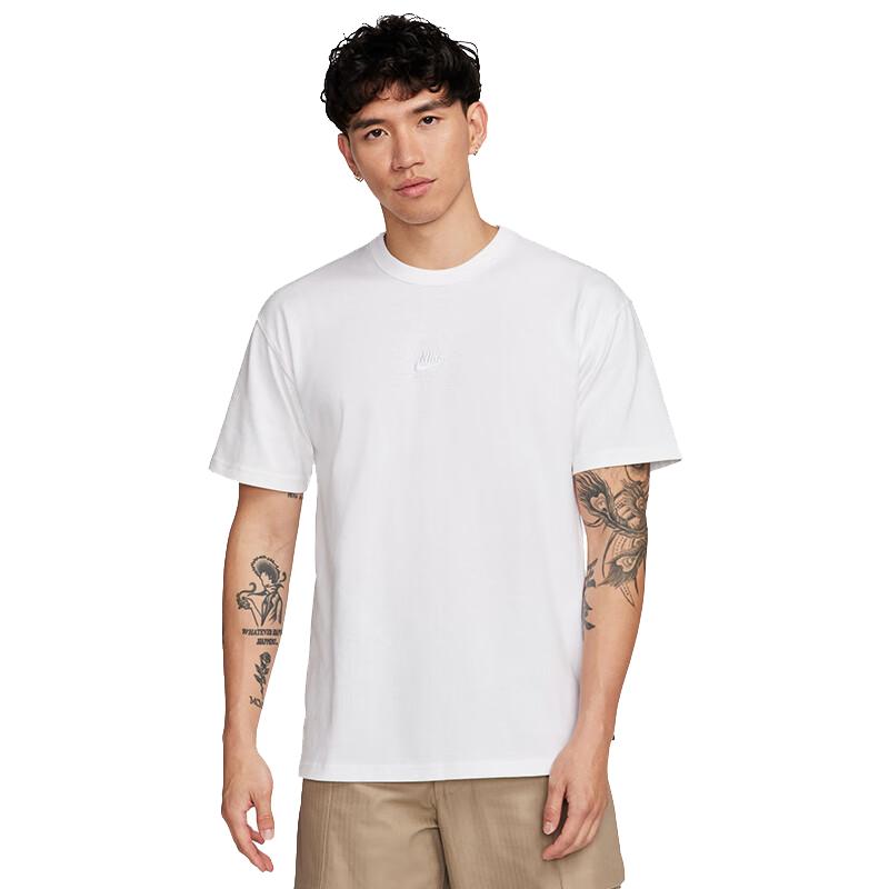 Nike Men's DO7393 Short-Sleeve T-Shirt