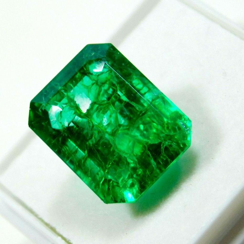 Emerald 10.20 Ct CERTIFIED Natural Green Emerald Cut Colombian Loose Gemstone Emerald -123 002
