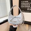 Unique Niche Design Bag Women's 2025 New Spring and Summer Versatile Messenger Bag Exquisite Handbag Super Fire Small Carry