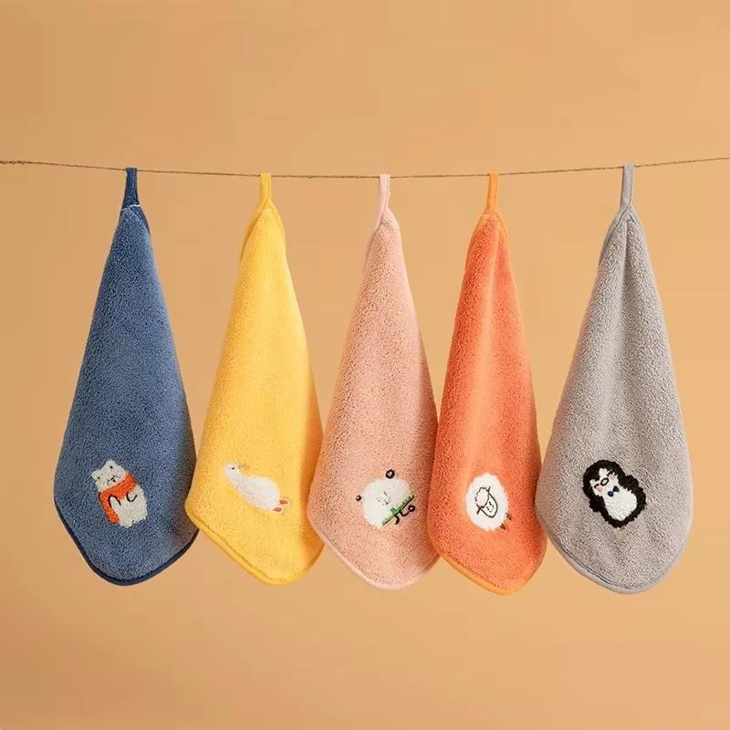 26x26cm Soft Baby Towels Cute Coral Velvet Absorbent Face Hand Towel Kids Shower Wipe Washcloth Children Handkerchief Bath Towel