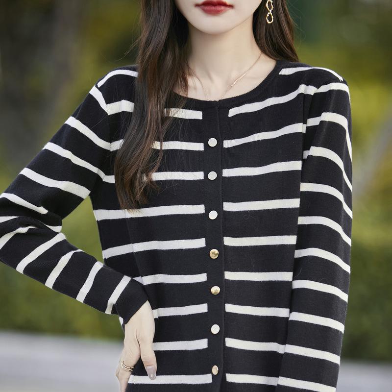 French Stripe Round Neck Cardigan Sweater - Age-Reducing, Casual & Versatile
