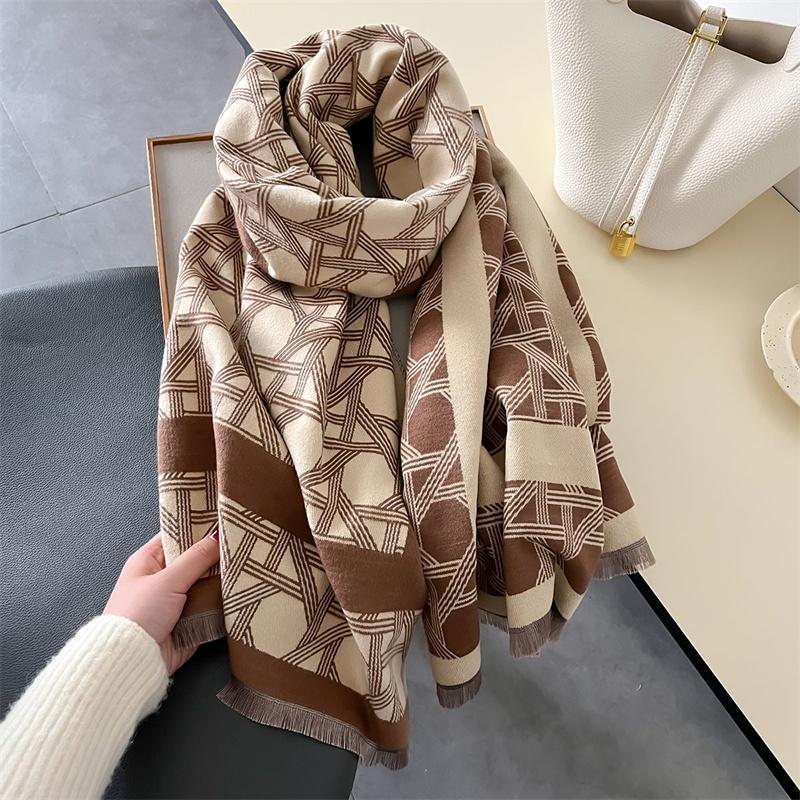 Winter Scarf Mature Elegant Luxury  Dot Cotton Shawl Windproof And Warm Women'S Scarf